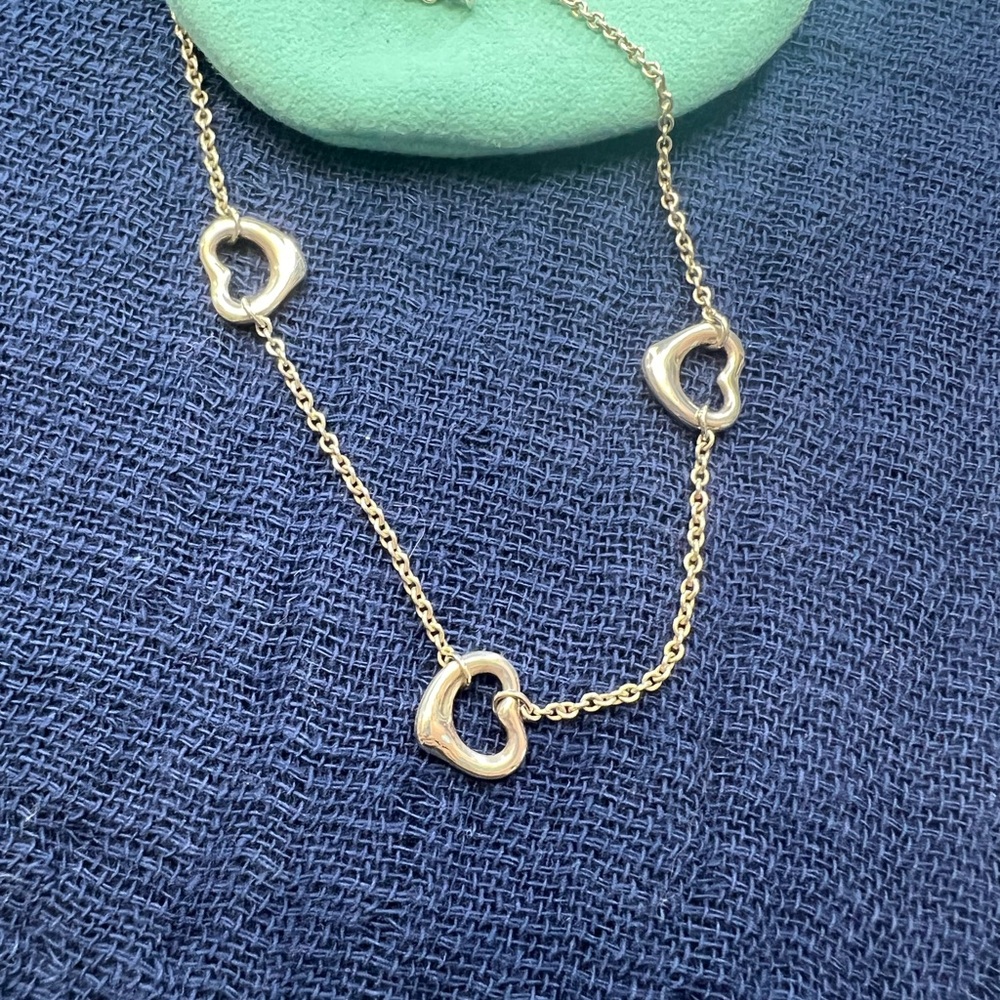 Tiffany & Co 925 Sterling Silver Necklace 3 triple open Heart Elsa Peretti